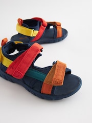 Blockfarben - Leichte Trekker-Sandalen mit verstellbaren Riemen - Bild 1 von 6