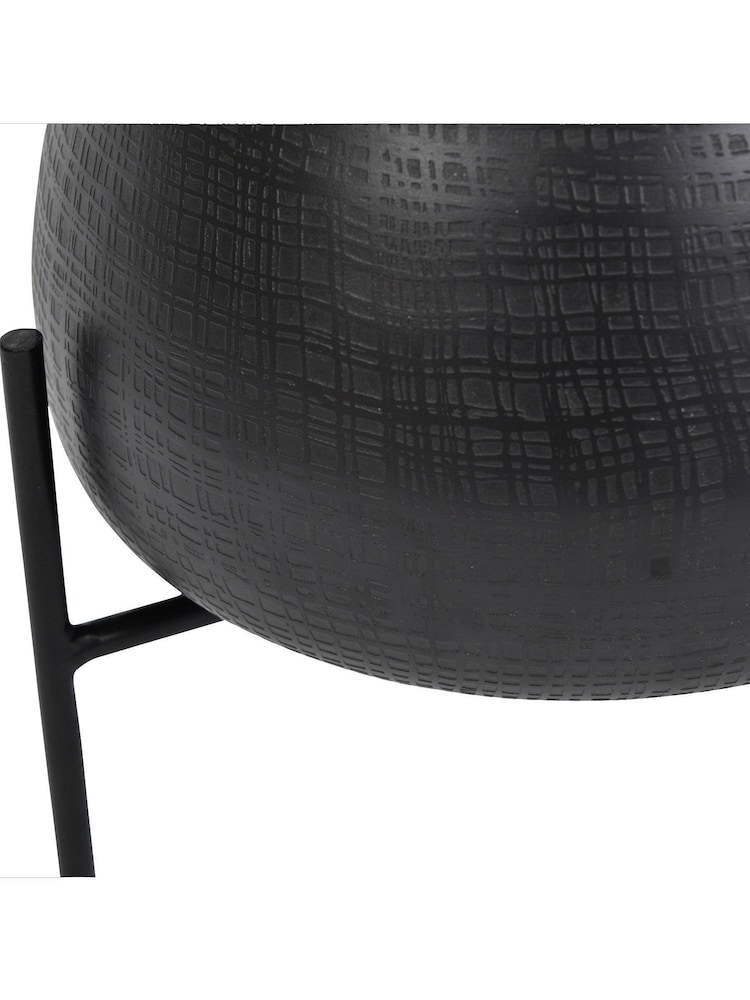 Libra Set of 2 Black Clyde Planters With Etched Finish - Image 4 of 4