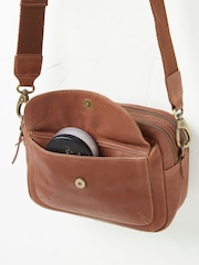 FatFace Oslo Brown Camera Bag - Image 3 of 5