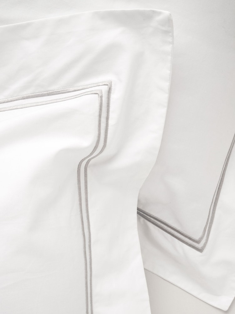 Truly Set of 2 White Satin Stitch Oxford 100% Cotton Pillowcases - Image 3 of 3