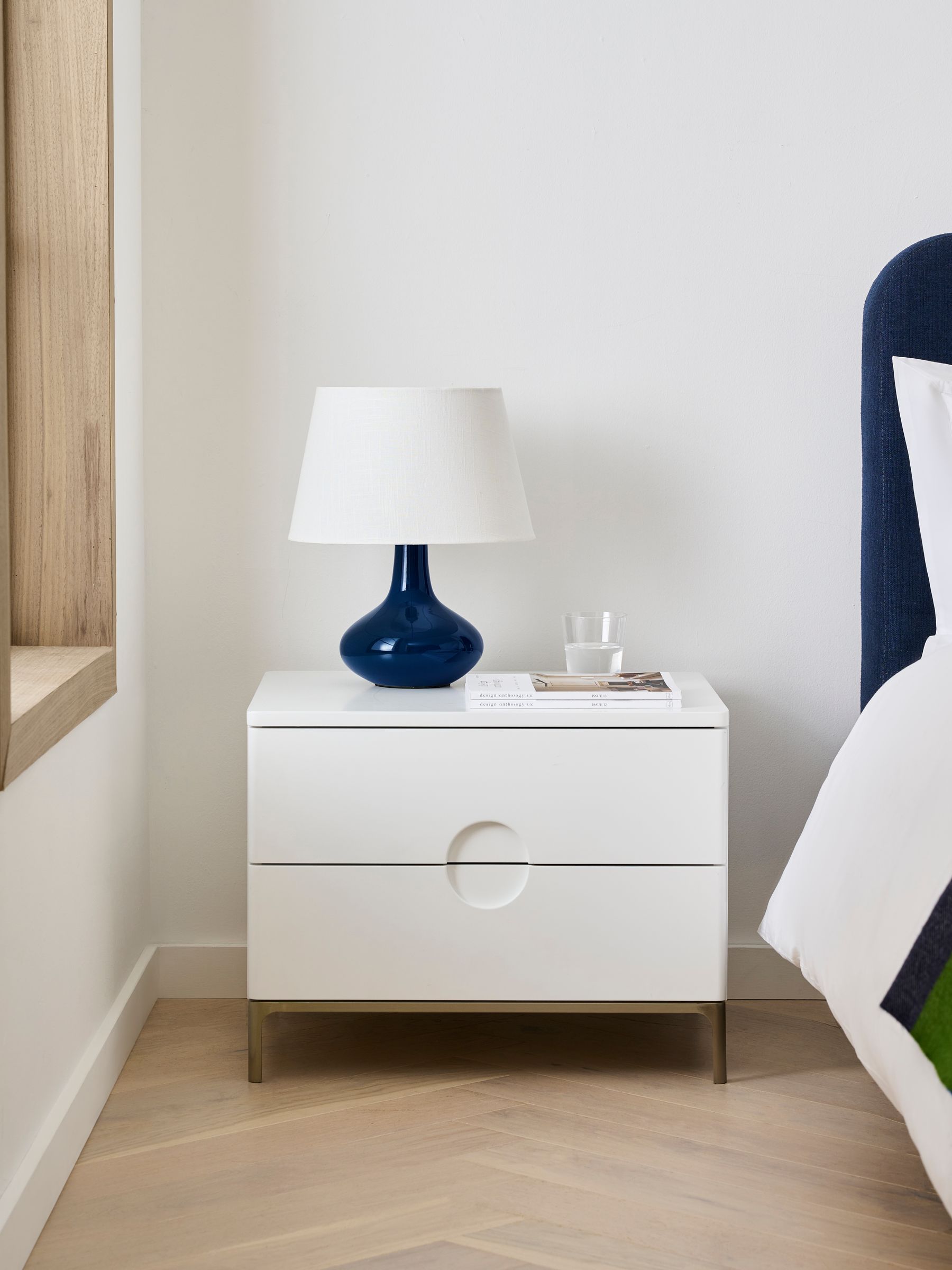 CXRYLZ Bedside Tables Set of 2, White Bed Side Table for