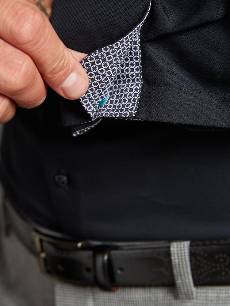 Noir - 100% Cotton Signature Textured Double Cuff Smart Shirt With Trim Detail - Image 7 of 10