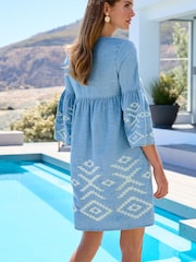 Blau - Besticktes Minikleid mit V-Ausschnitt - Bild 3 von 5