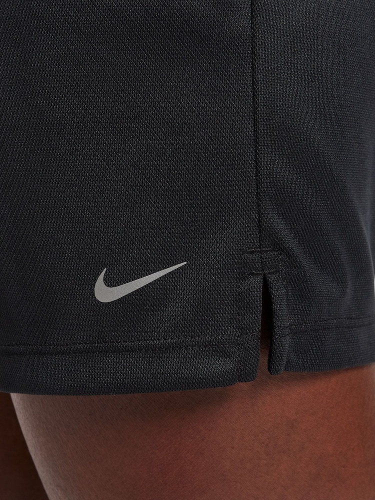 Czarny - Szorty Nike Dri-FIT Attack Fitness o długości 5 cali ze średnim stanem, bez podszewki - Image 6 of 8