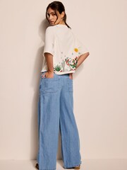 Smith & Soul White Boxy Raglan Sweatshirt - Image 4 of 7