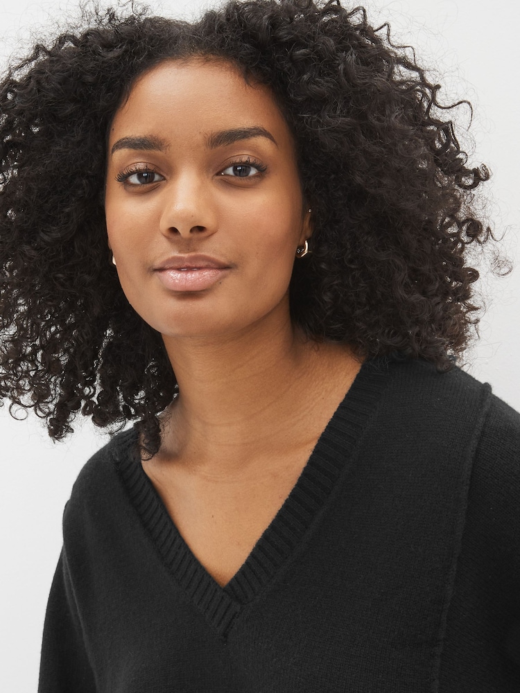 Calvin Klein Black Cashmere V-Neck Sweater - Image 2 of 4