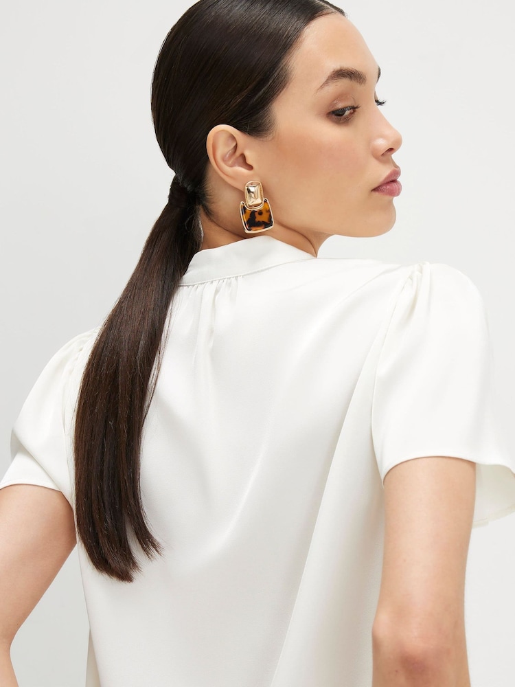 River Island White Short Sleeve Satin Notch Neck Blouse - Image 2 of 4