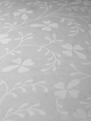Laura Ashley White Superior Goose Feather and Down Duvet 10.5 Tog - Image 3 of 5