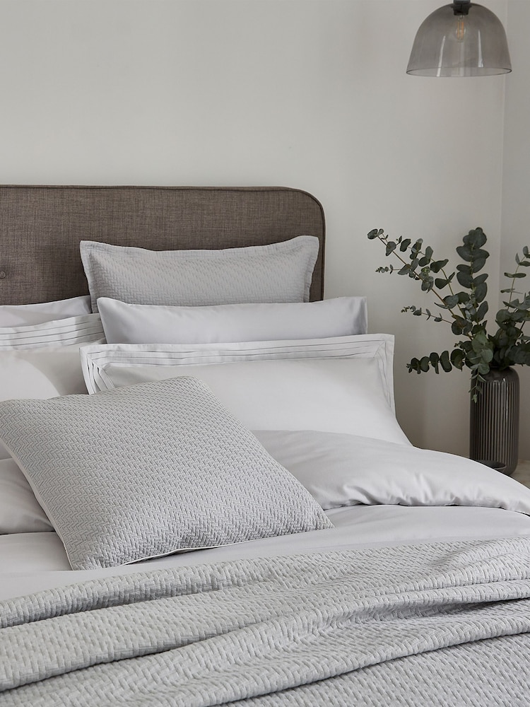 Bedeck of Belfast Silver Vendi Silver Infused Pillowcase - Image 1 of 5