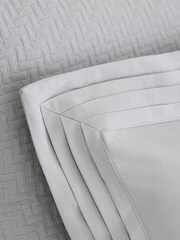 Bedeck of Belfast Silver Vendi Silver Infused Pillowcase - Image 3 of 5