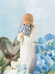 Willow Tree Cream Forget Me Not Figurine - Image 2 of 4