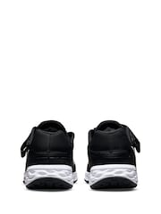 Nike Black/White Revolution 6 Flyease Youth Trainers - Image 6 of 10