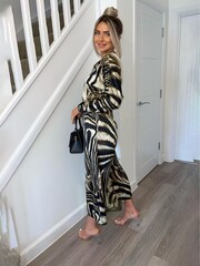 AX Paris Brown Printed Bat Wing Wrap Top Jumpsuit - Image 3 of 4