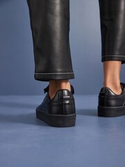 Schwarz - Signature Lederturnschuhe mit dicker Sohle - Bild 4 von 10