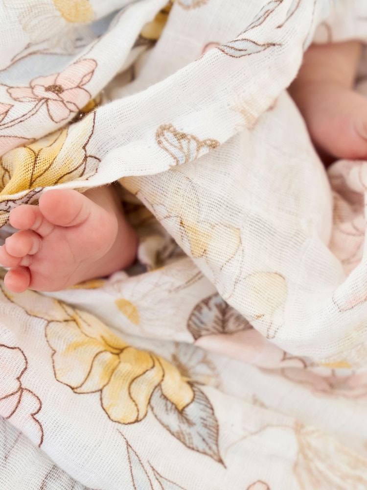 aden + anais earthly Cotton Muslin Blankets 4 Pack - Image 8 of 9