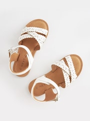 Weiß - Sandalette mit Bogenkante - Bild 1 von 5