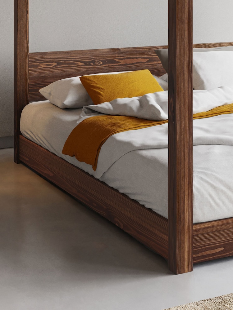 Get Laid Beds Coffee Bean Low Four Poster Square Leg Solid Wood Bed - Image 2 of 4