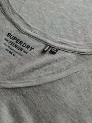 Plateado - Superdry Camiseta bordada con cuello en V bordada en - Imagen 6 de 6