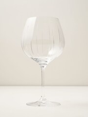 Truly Set of 4 Clear Soho Cut Crystal Gin Glasses - Image 2 of 4