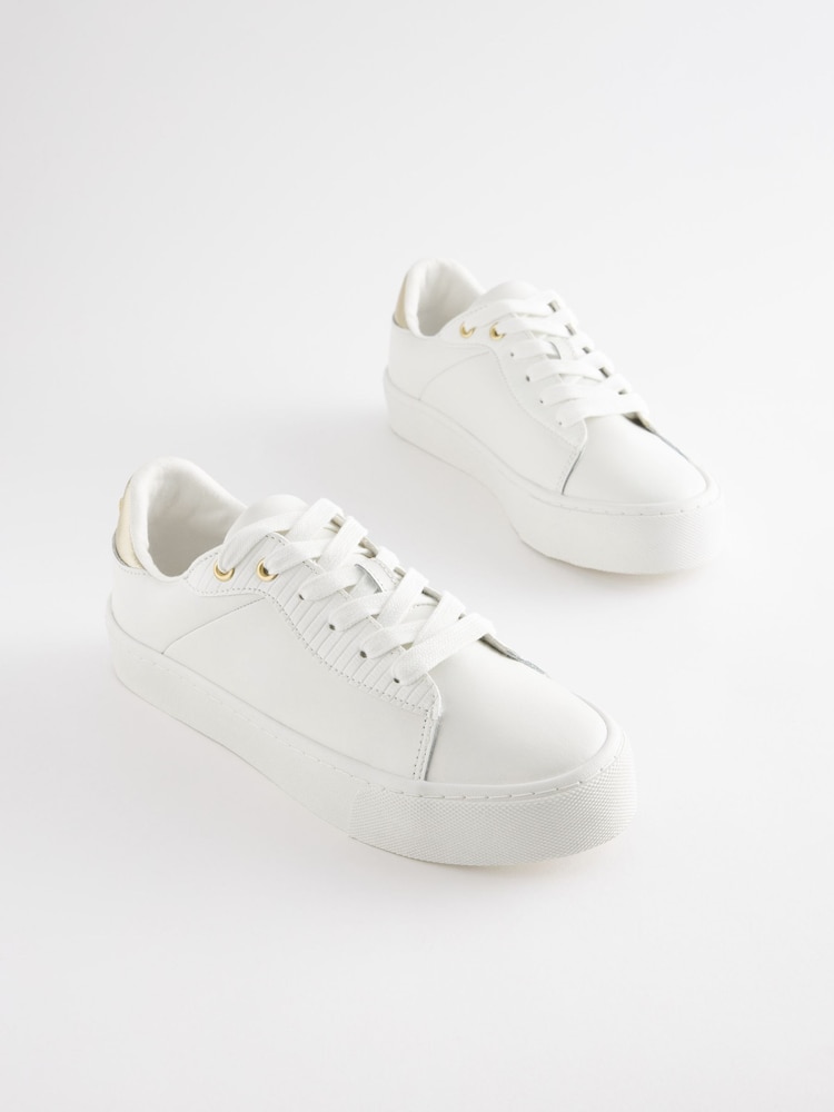 Weiß - Signature Lederturnschuhe mit dicker Sohle - Bild 1 von 5