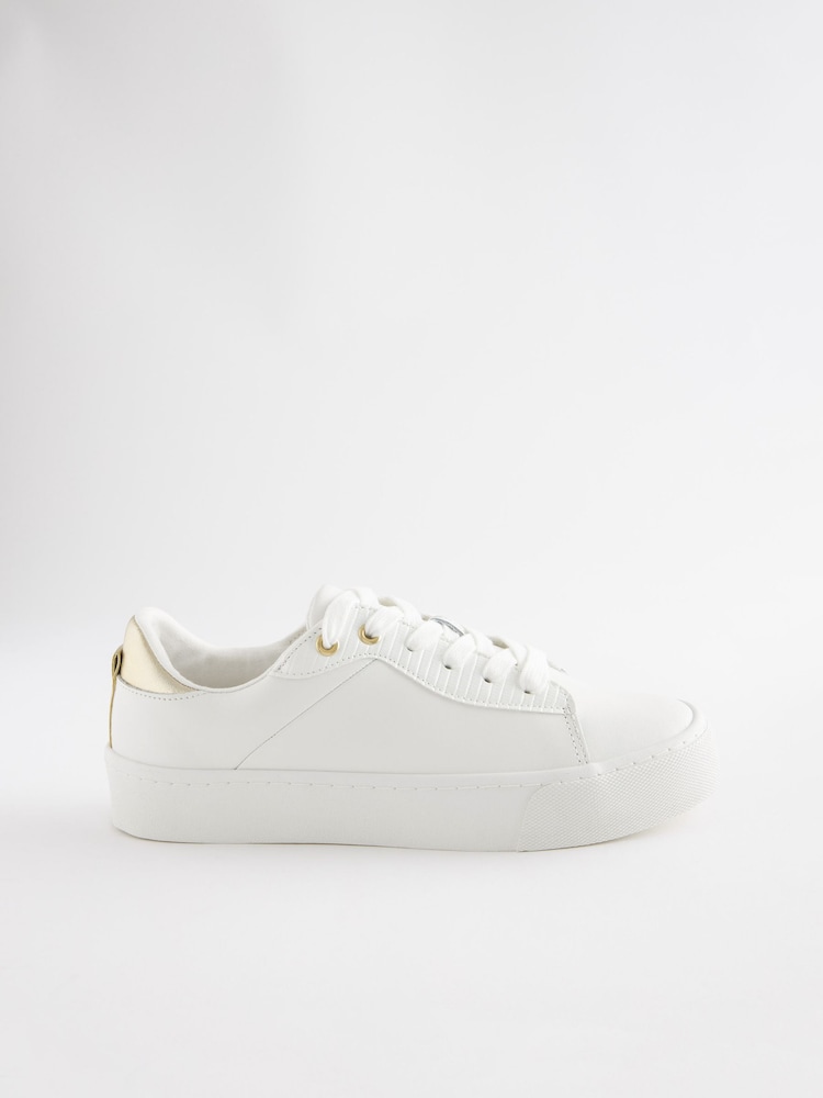 Weiß - Signature Lederturnschuhe mit dicker Sohle - Bild 2 von 5