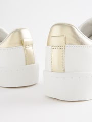 Weiß - Signature Lederturnschuhe mit dicker Sohle - Bild 5 von 5