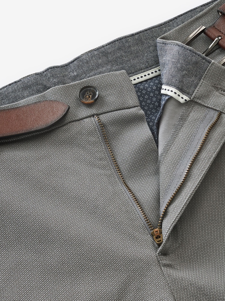 Grijs - Slim Fit - Zachte chino met print en riem - Image 7 of 8