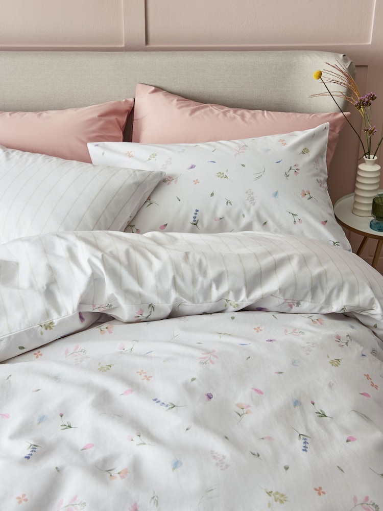 White Petal 100% Cotton Printed Duvet Cover and Pillowcase Set - Image 2 of 4