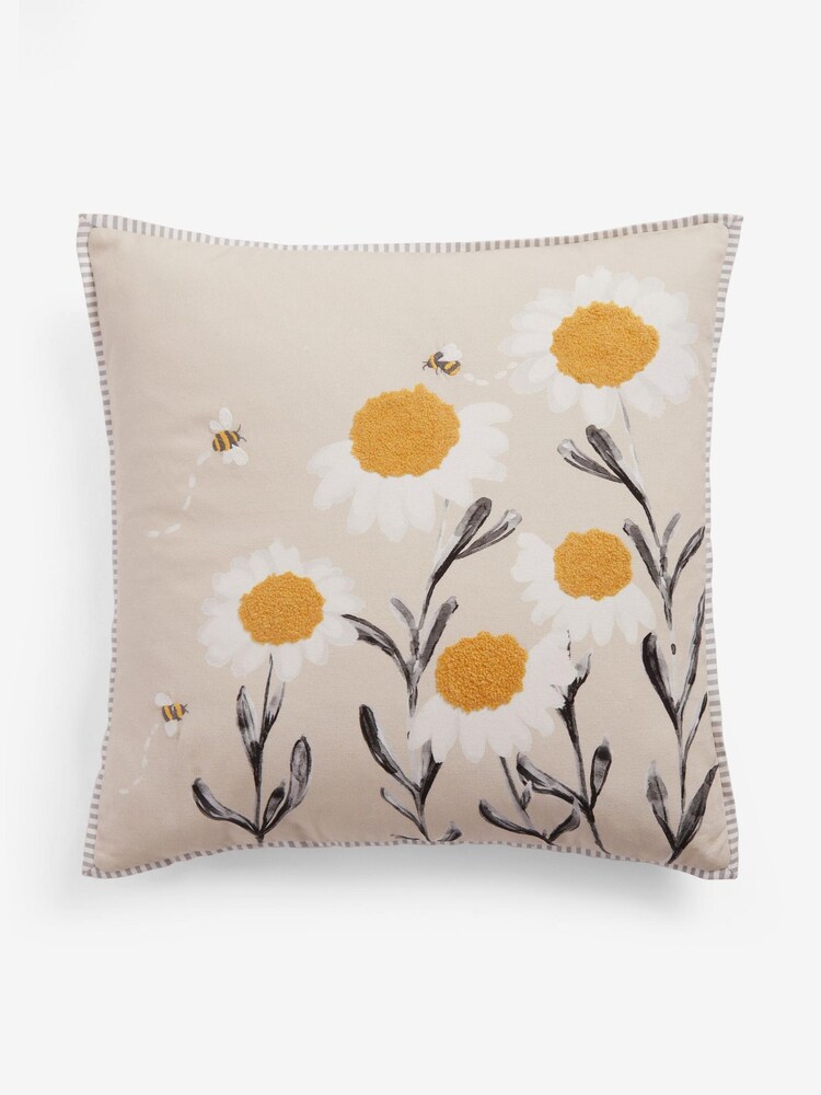 Kissen mit Gänseblümchen- und Bienenstickerei - Bild 2 von 4 Kissen mit Gänseblümchen- und Bienenstickerei - Bild 2 von 4