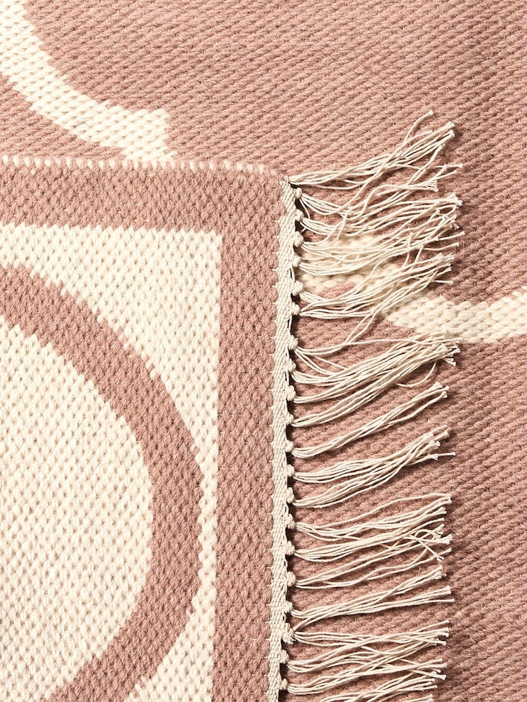 Oliver Bonas Pink Mae Reversible Jacquard Wool and Cotton Rug - Image 2 of 4