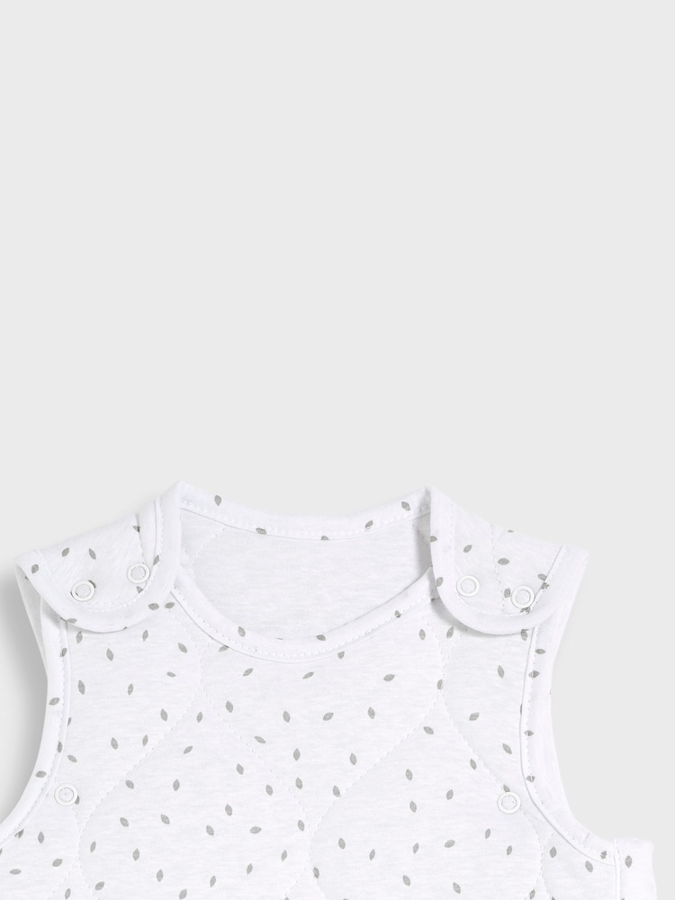 The Little Green Sheep White 2.5 Tog Baby Sleep Bag - Image 3 of 3