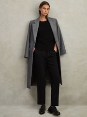 Reiss Black Hailey Petite Tapered Pull On Trousers - Image 3 of 7