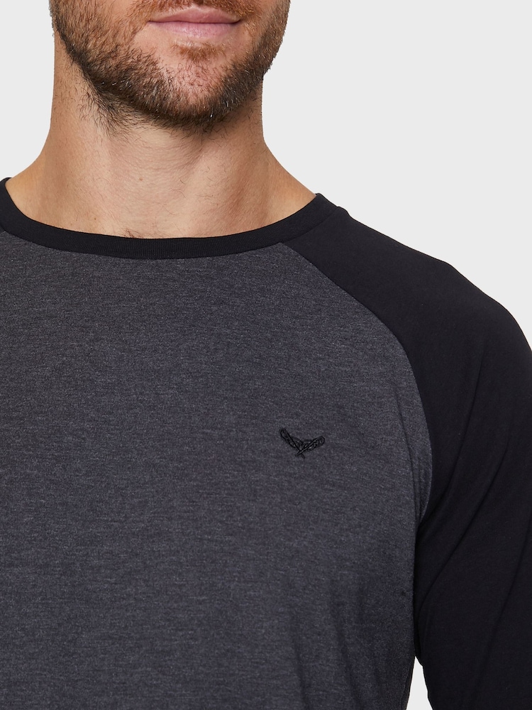 طقم بيجاما قطن من Threadbare - صورة 5 من 5 طقم بيجاما قطن من Threadbare - صورة 5 من 5