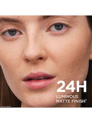 Clarins 02 Skin Illusion Concealer 10ml - Image 5 of 9