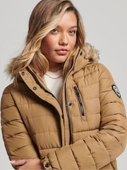 Brązowy - Długi, lekko ocieplany płaszcz puchowy Superdry z kapturem i sztucznym futerkiem - Image 7 of 9