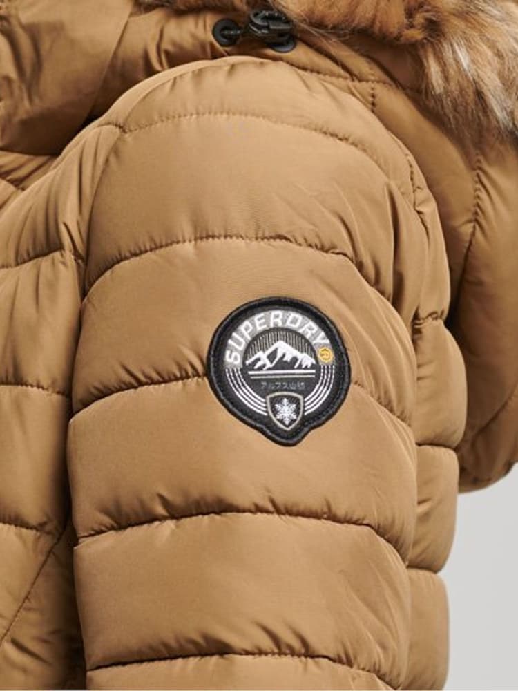 Brązowy - Długi, lekko ocieplany płaszcz puchowy Superdry z kapturem i sztucznym futerkiem - Image 9 of 9