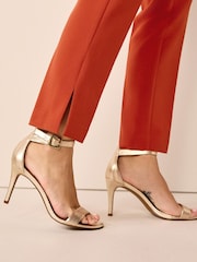 Rostbraun - Skinny-Hose mit Taschen und Knopfdetail - Bild 5 von 6