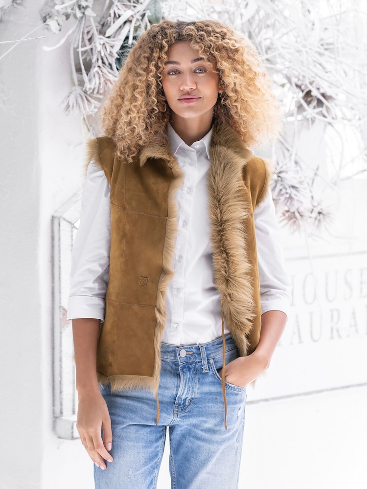 Celtic & Co. Toscana Brown Gilet - Image 2 of 10 Celtic & Co. Toscana Brown Gilet - Image 2 of 10