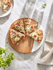 White Marble & Wood Round Serve Board - Image 1 of 5