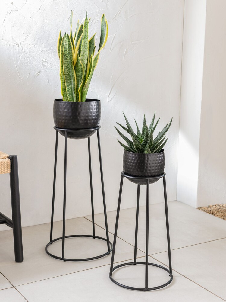 Set of 2 Black Hammered Metal Plant Pots On Stands - Image 1 of 5