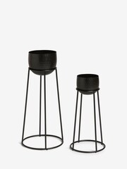 Set of 2 Black Hammered Metal Plant Pots On Stands - Image 3 of 5