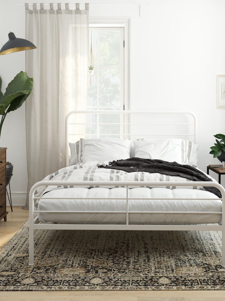 Dorel Home White Europe Millie Metal Bed - Image 2 of 4