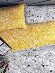 furn. White/Black Doodle Abstract Reversible Duvet Cover and Pillowcase Set - Image 3 of 6