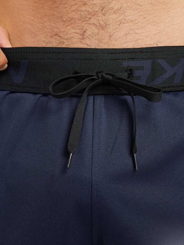 Nike Navy Dri-FIT Totality 7 inch Knit Training Shorts - Image 6 of 14