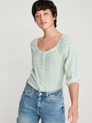 M&co Petite Bluse mit Herzausschnitt, Grün - Bild 1 von 4