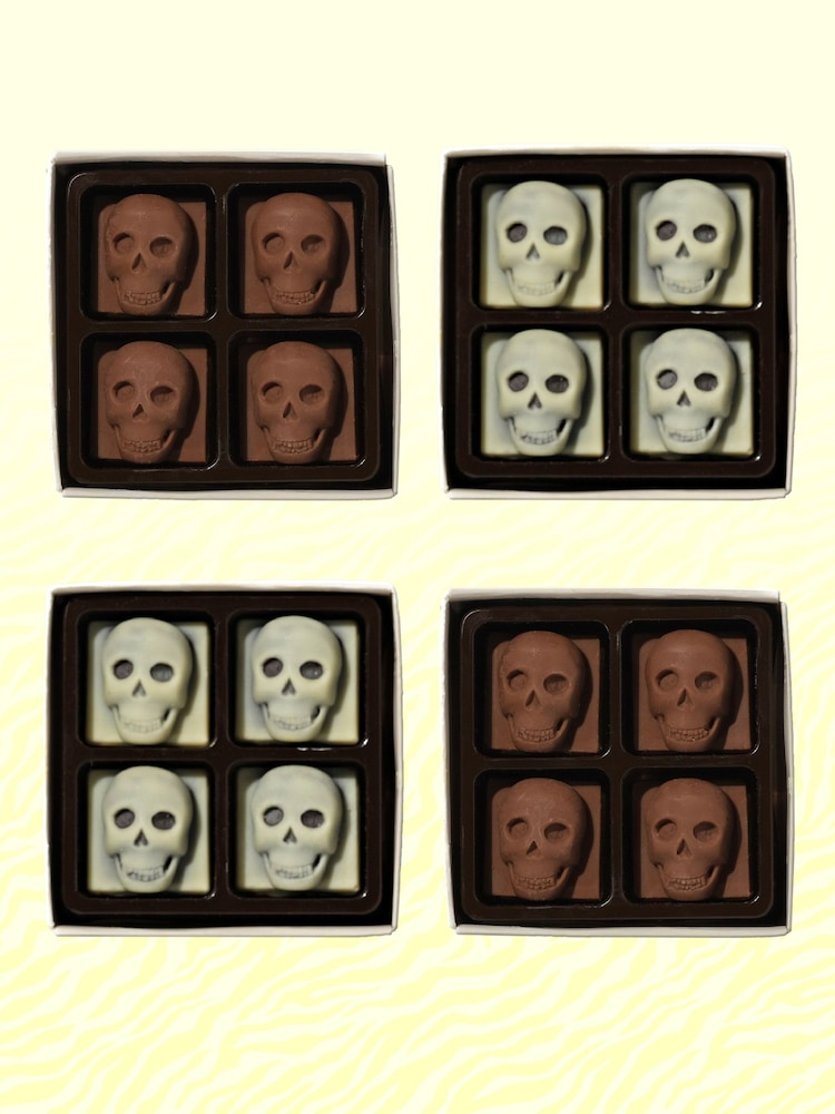 Choc on Choc 4 Pack Chocolate Mini Skulls - Image 2 of 5