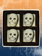 Choc on Choc 4 Pack Chocolate Mini Skulls - Image 4 of 5