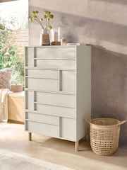 Oyster Finsbury 4 Drawer Chest - Image 1 of 8