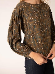Mistral Green Amongst The Hedgerow Jersey T-Shirt - Image 14 of 16
