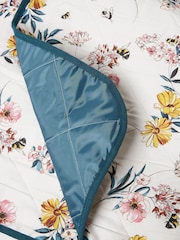 FatFace White Floral Bee Picnic Blanket - Image 4 of 4